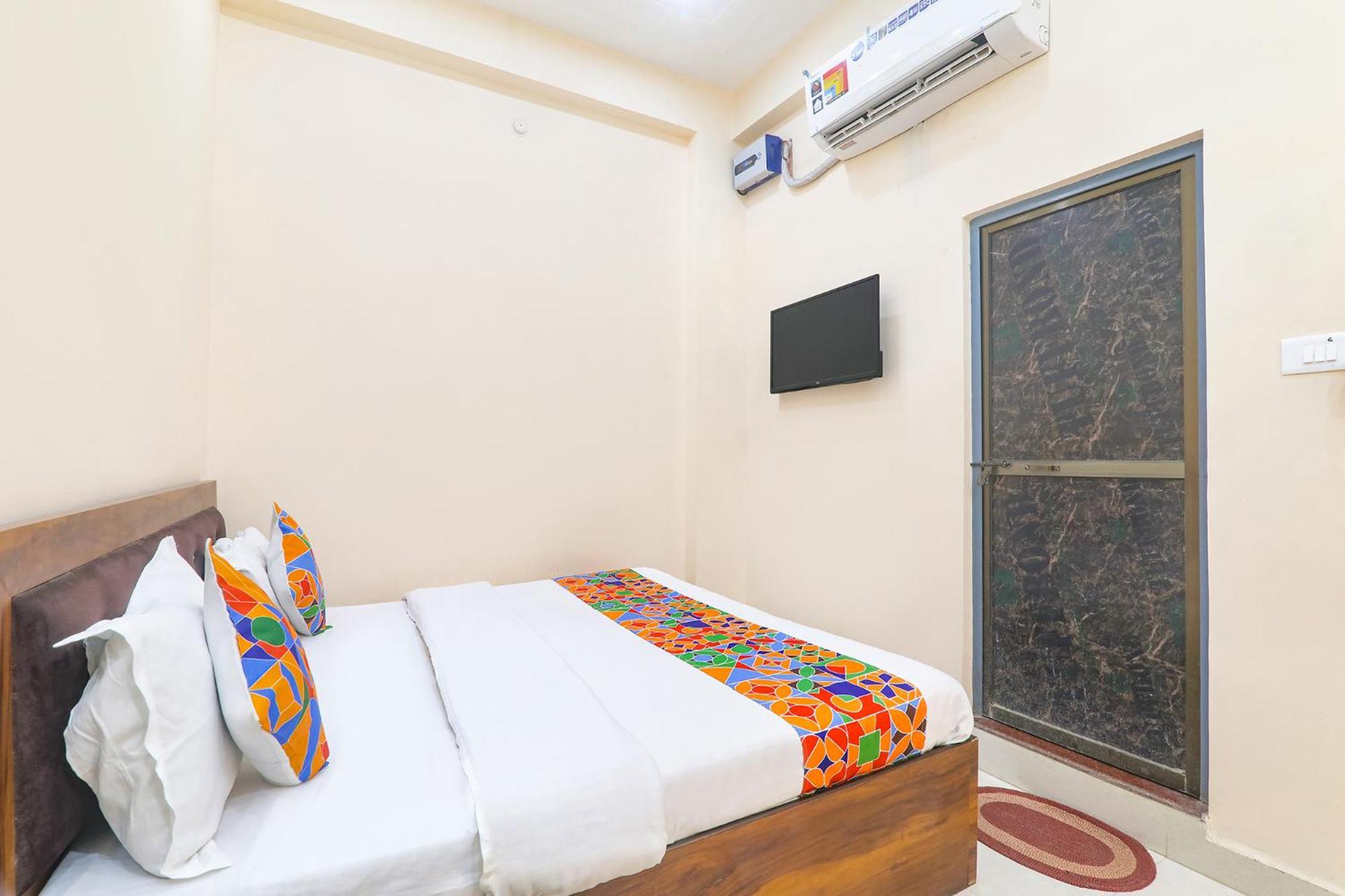 Fabhotel Rk Palace Ayodhya Экстерьер фото