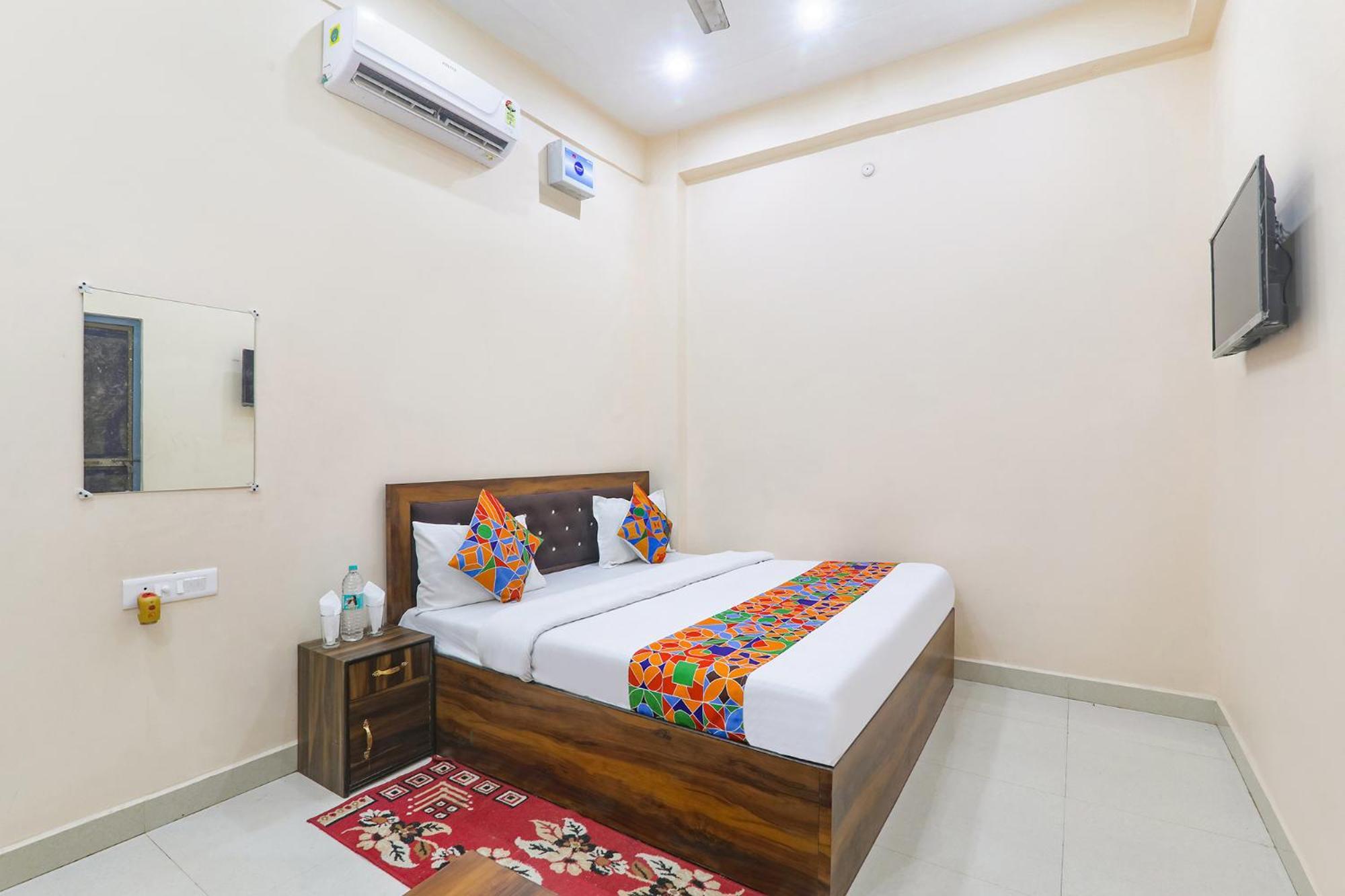 Fabhotel Rk Palace Ayodhya Экстерьер фото